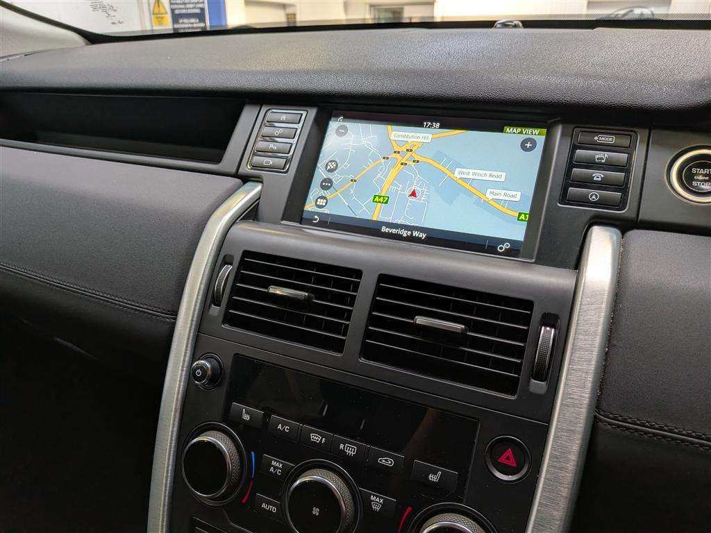 <p>2019 LAND ROVER DISCOVERY SPORT SE TECH T</p>
