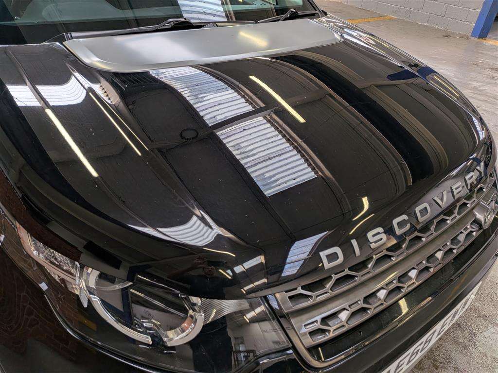 <p>2019 LAND ROVER DISCOVERY SPORT SE TECH T</p>