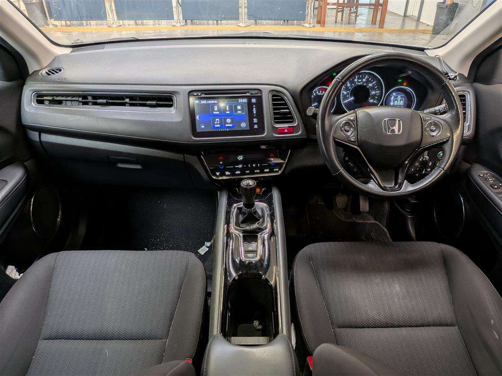 <p>2015 HONDA HR-V SE I-VTEC</p>