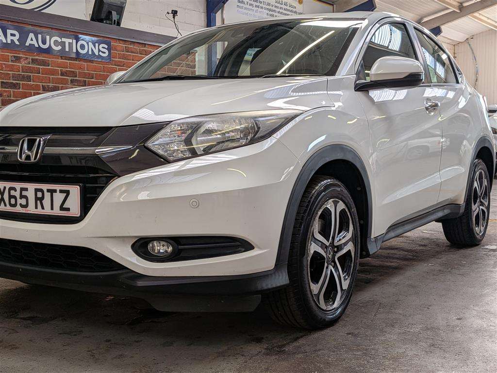 <p>2015 HONDA HR-V SE I-VTEC</p>