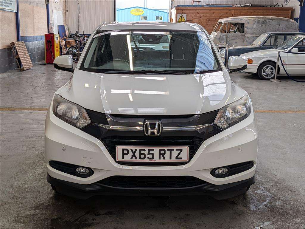 <p>2015 HONDA HR-V SE I-VTEC</p>