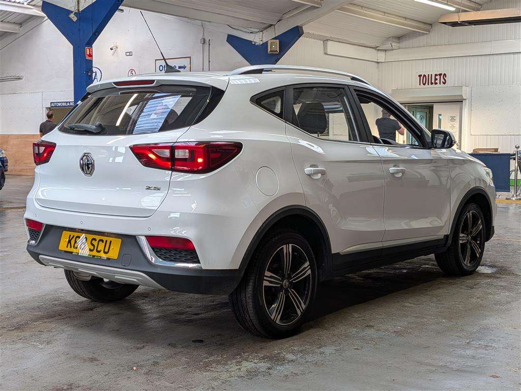<p>2018 MG ZS EXCLUSIVE</p>