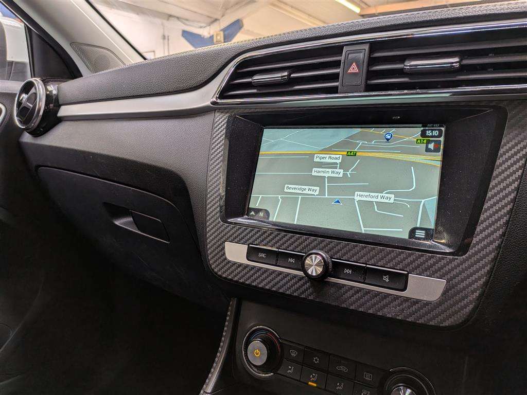 <p>2018 MG ZS EXCLUSIVE</p>