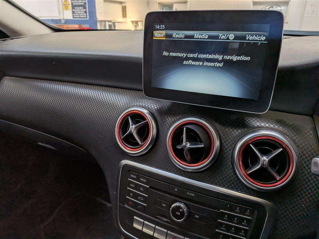 <p>2018 MERCEDES-BENZ A 180 SPORT AUTO</p>