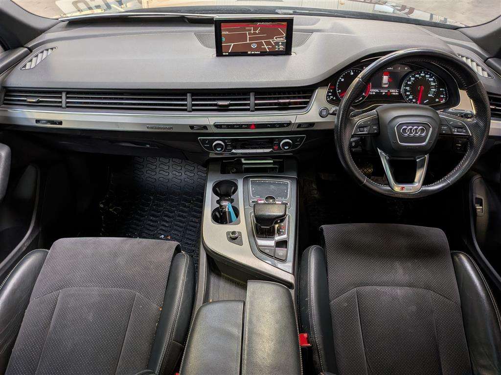 <p>2015 AUDI Q7 S LINE TDI QUATTRO AUTO</p>