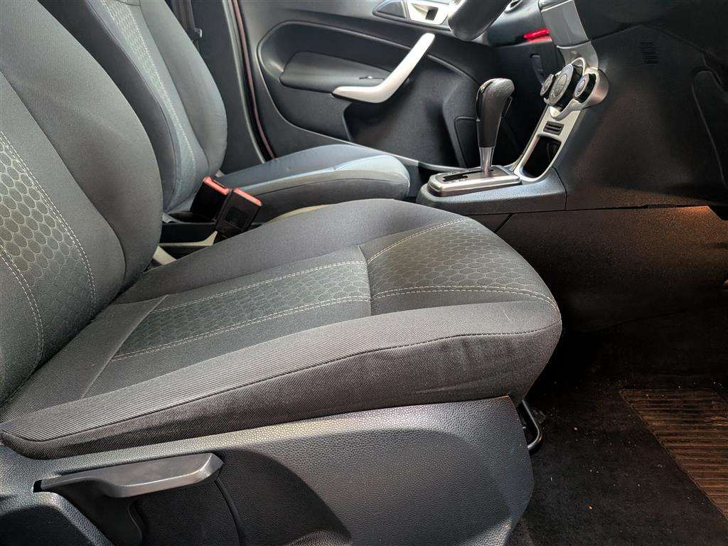 <p>2012 FORD FIESTA ZETEC AUTO</p>