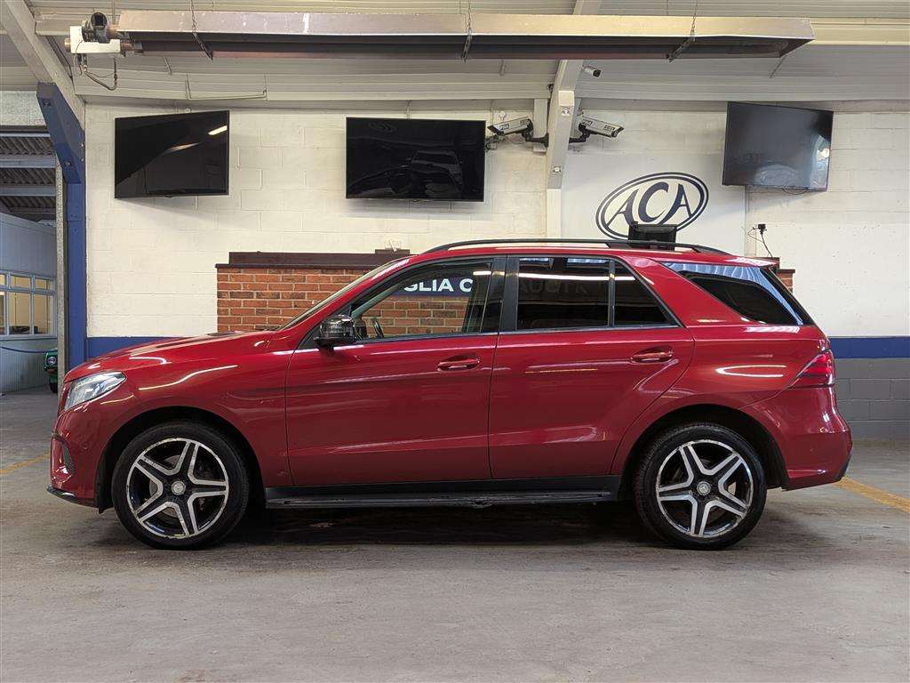 <p>2016 MERCEDES-BENZ GLE 250 D 4M AMG LINE PRE</p>