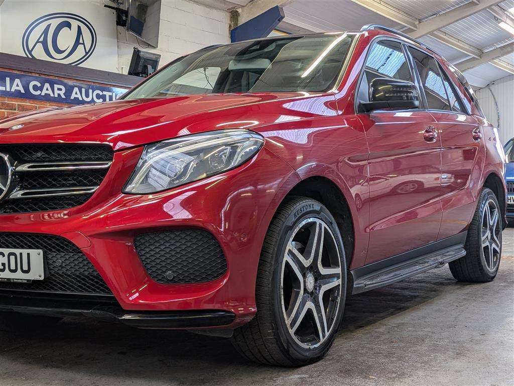 <p>2016 MERCEDES-BENZ GLE 250 D 4M AMG LINE PRE</p>