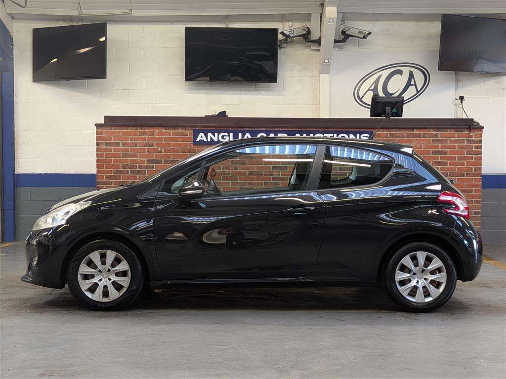 <p>2013 PEUGEOT 208 ACCESS PLUS HDI</p>