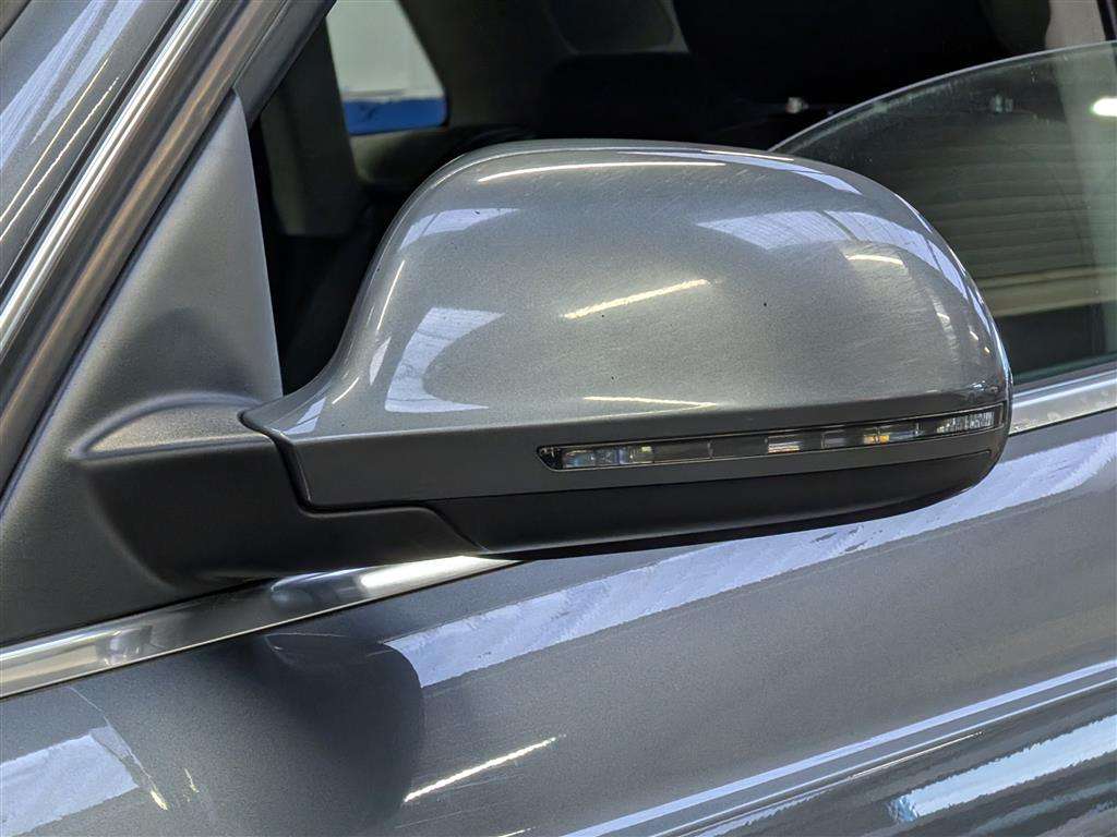 <p>2014 AUDI Q3 SE TDI QUATTRO</p>