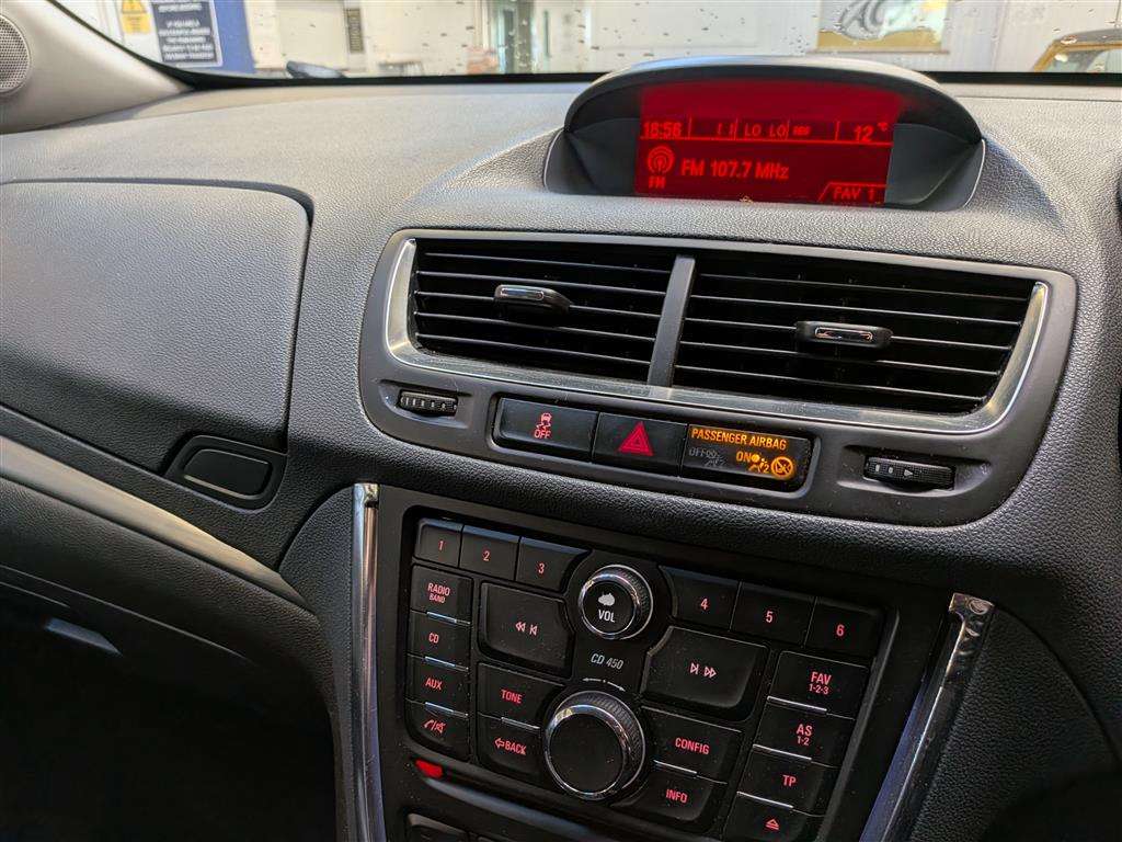 <p>2015 VAUXHALL MOKKA SE CDTI S/S</p>