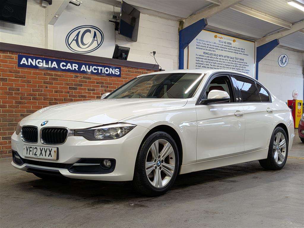 <p>2012 BMW 320D SPORT</p>