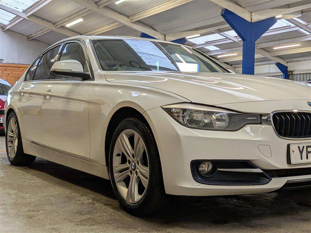 <p>2012 BMW 320D SPORT</p>