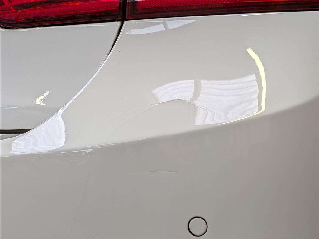 <p>2012 BMW 320D SPORT</p>