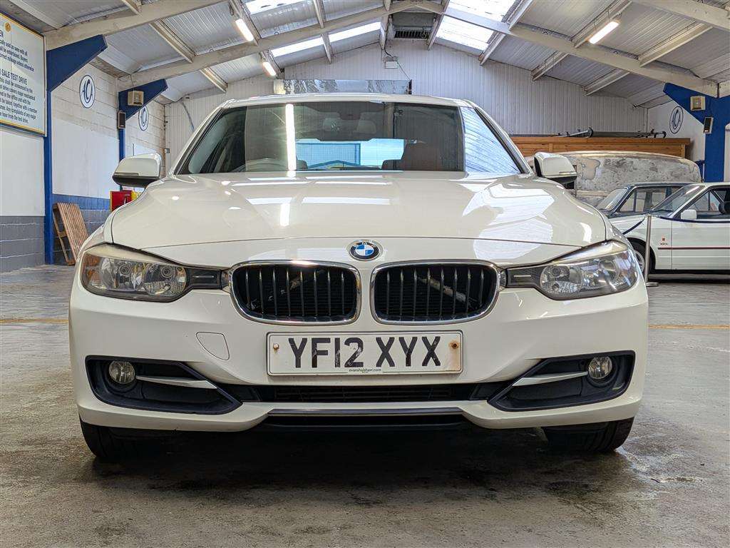 <p>2012 BMW 320D SPORT</p>