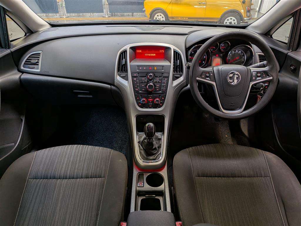 <p>2011 VAUXHALL ASTRA EXCLUSIV CDTI</p>