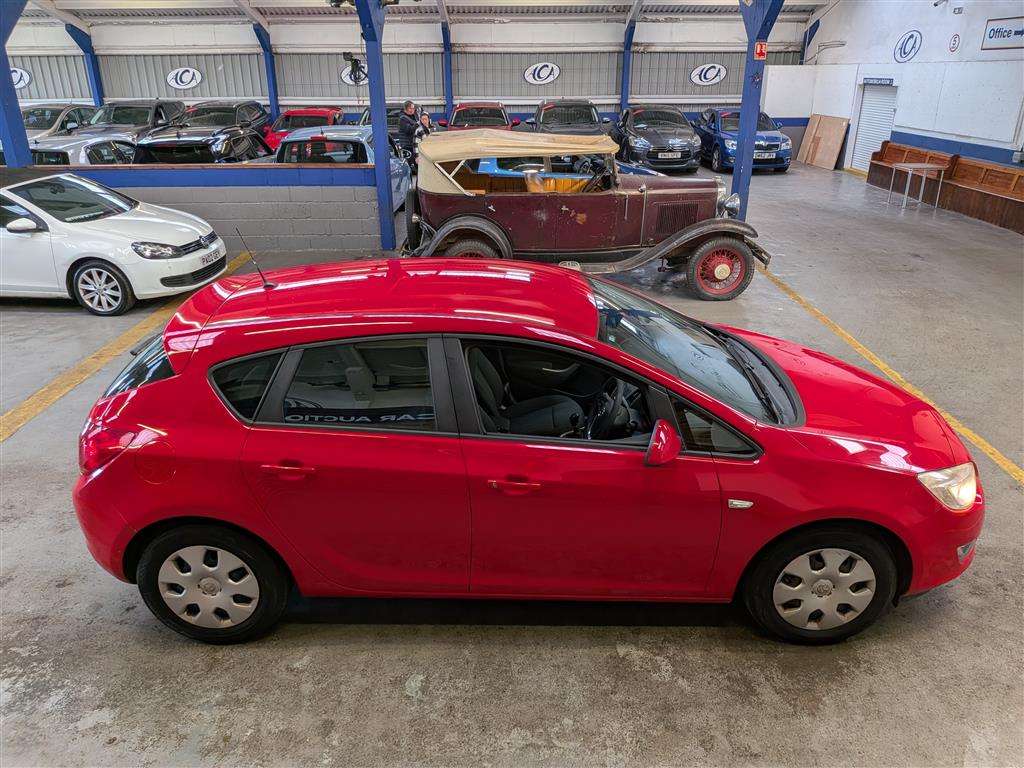 <p>2011 VAUXHALL ASTRA EXCLUSIV CDTI</p>