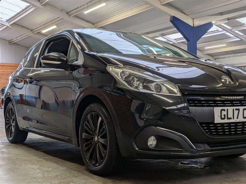 <p>2017 PEUGEOT 208 BLACK EDITION</p>