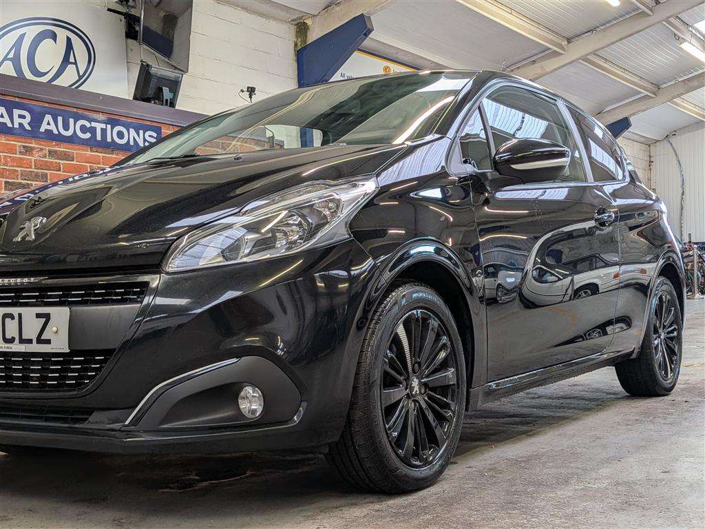 <p>2017 PEUGEOT 208 BLACK EDITION</p>