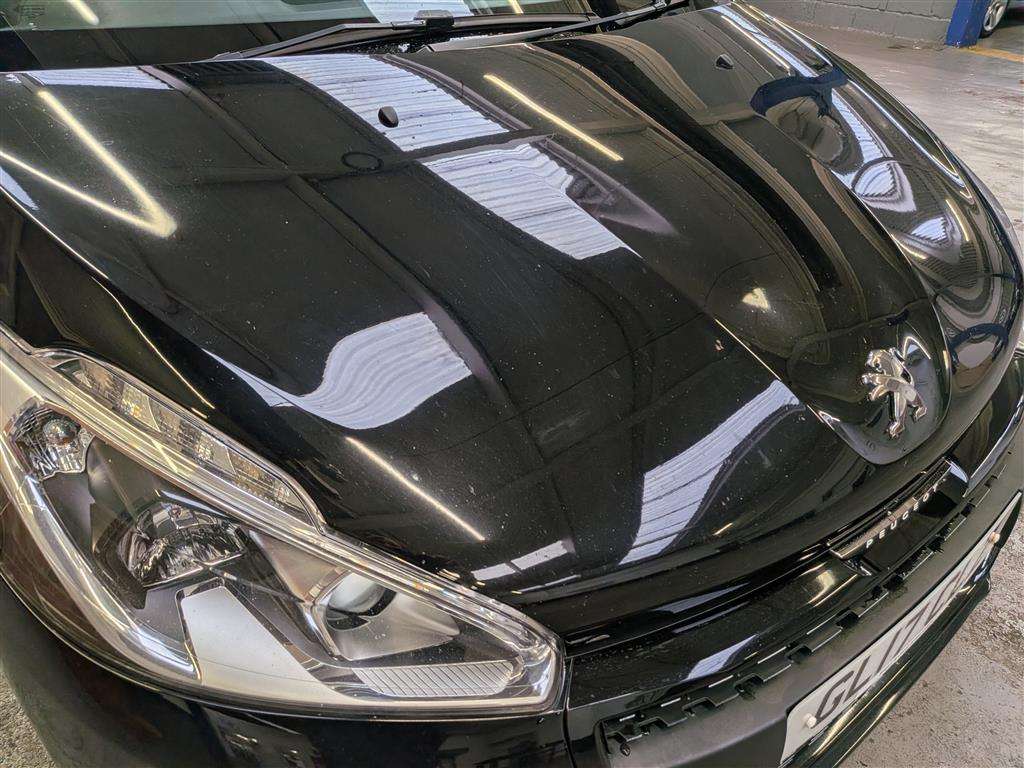 <p>2017 PEUGEOT 208 BLACK EDITION</p>