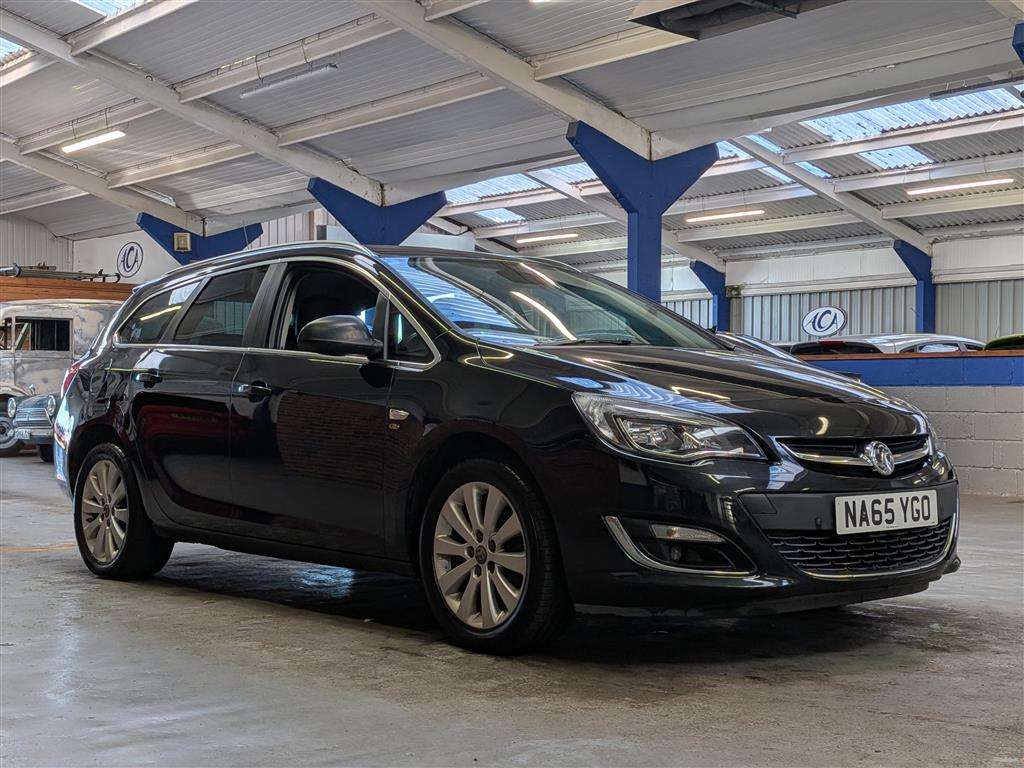 <p>2015 VAUXHALL ASTRA ELITE CDTI ECOFLEX</p>