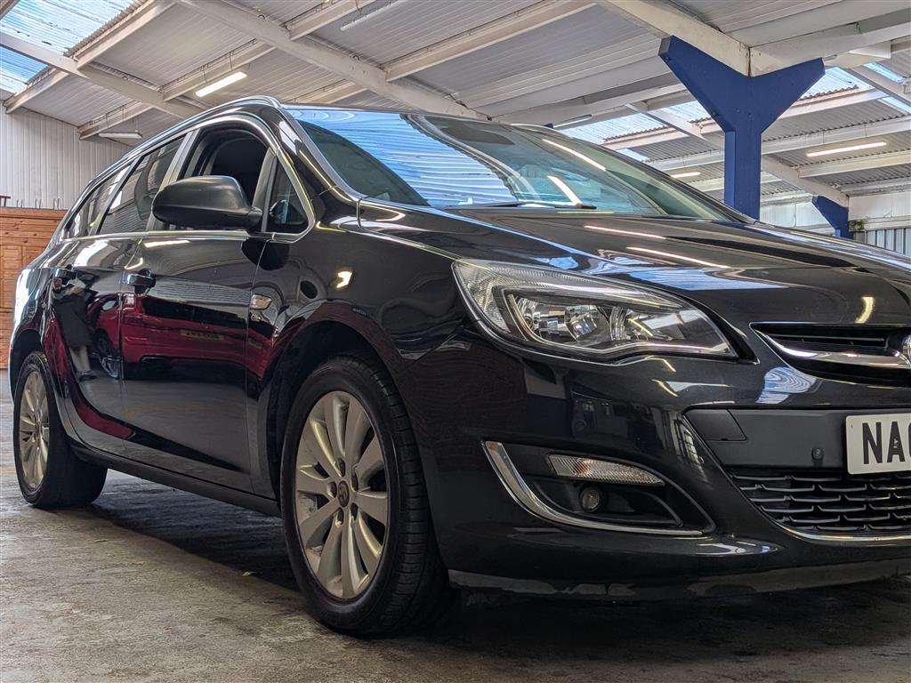 <p>2015 VAUXHALL ASTRA ELITE CDTI ECOFLEX</p>