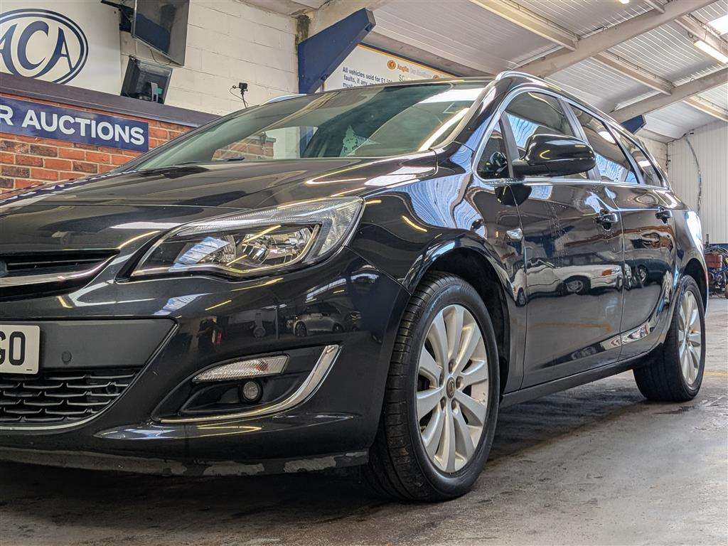 <p>2015 VAUXHALL ASTRA ELITE CDTI ECOFLEX</p>