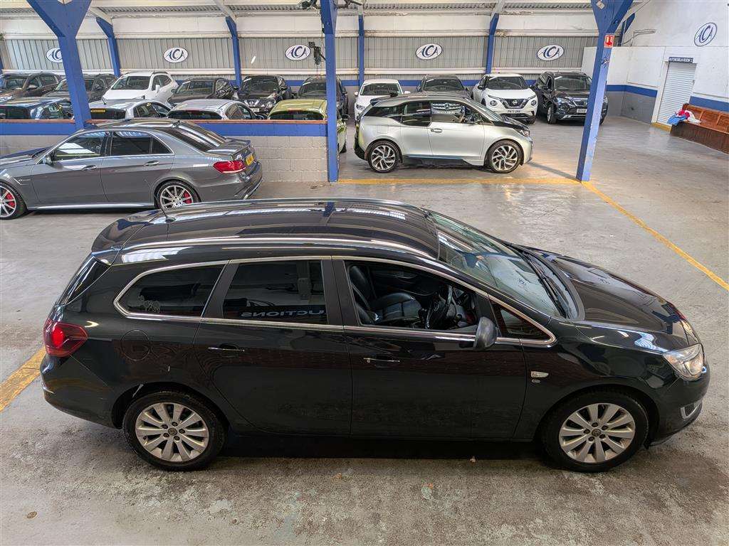 <p>2015 VAUXHALL ASTRA ELITE CDTI ECOFLEX</p>
