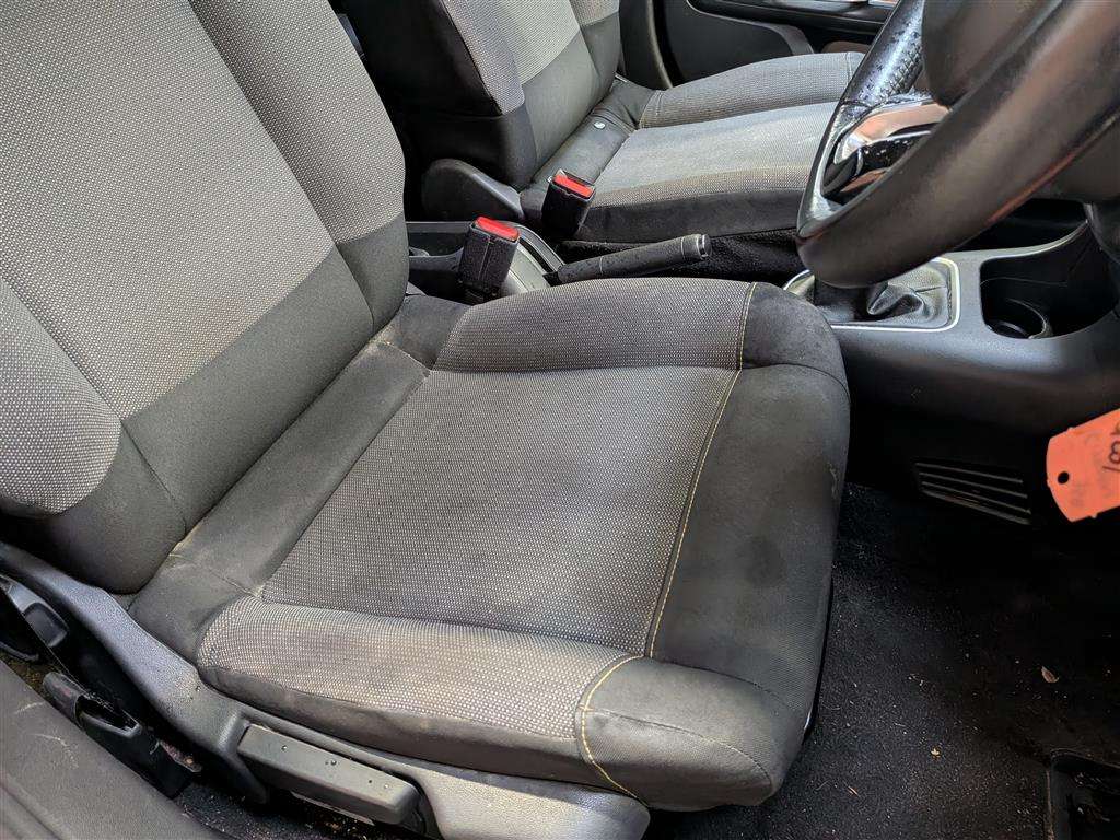 <p>2017 CITROEN C3 FLAIR PURETECH</p>