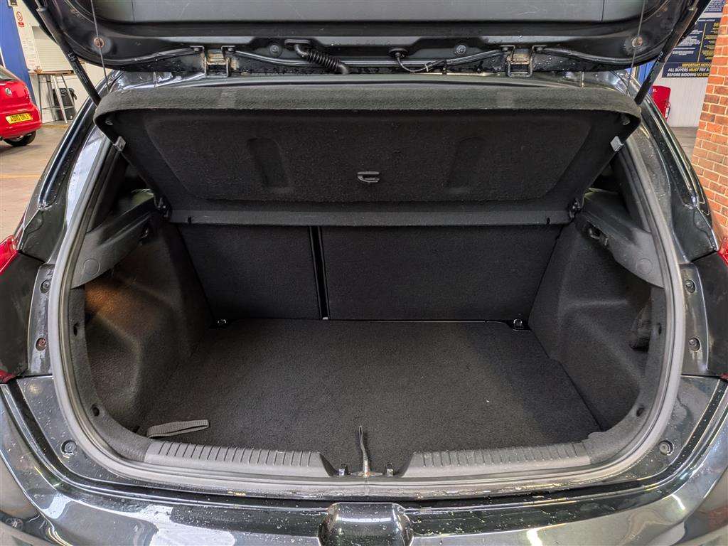 <p>2014 KIA CEED GT TECH</p>