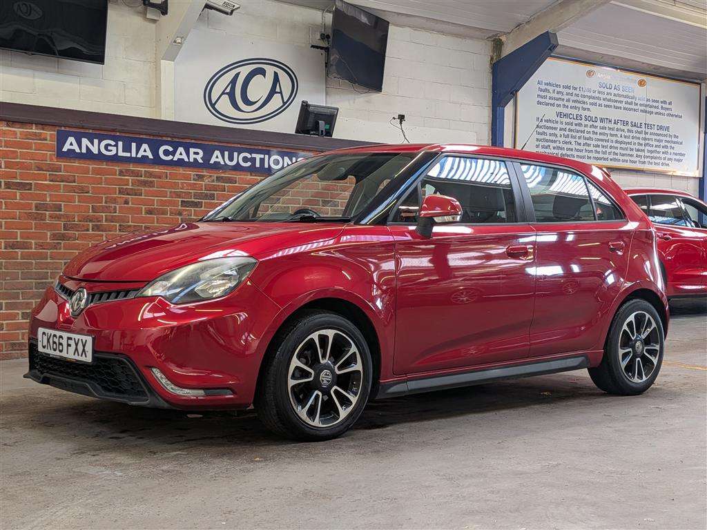 <p>2016 MG 3 STYLE LUX VTI-TECH</p>