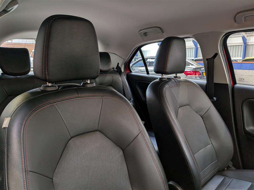 <p>2016 MG 3 STYLE LUX VTI-TECH</p>