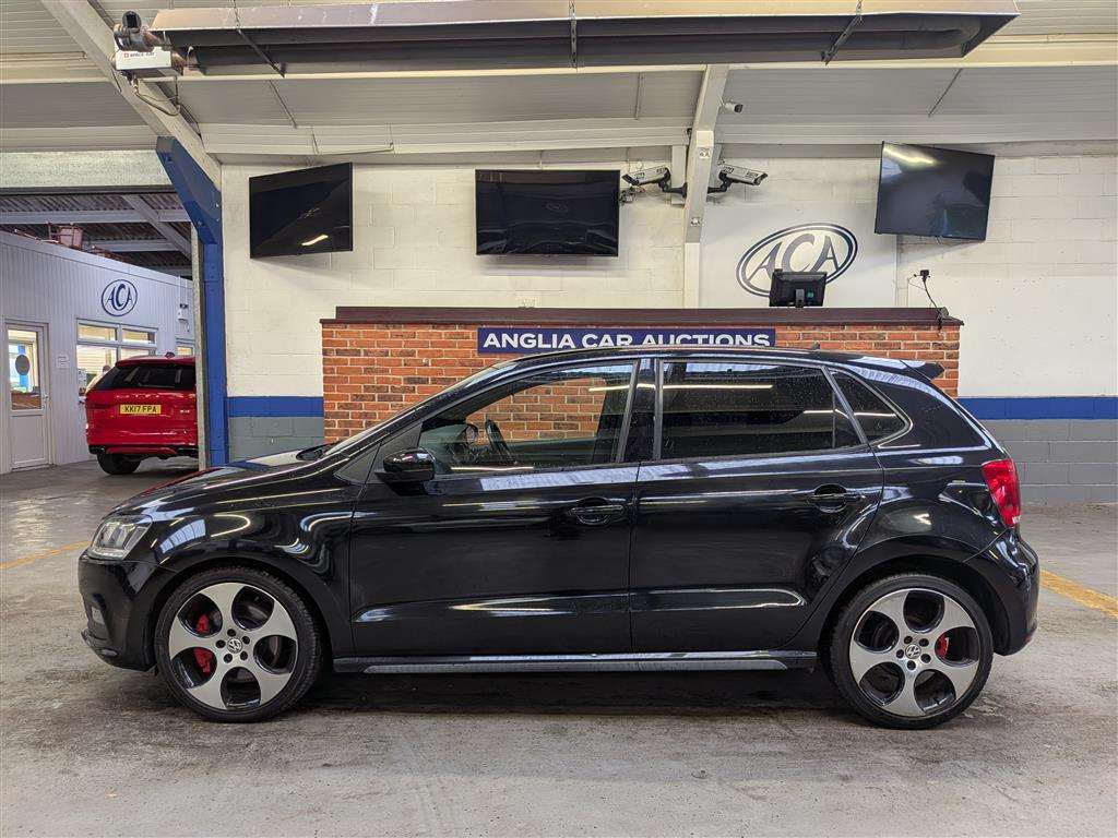 <p>2013 VOLKSWAGEN POLO GTI S-A 180</p>