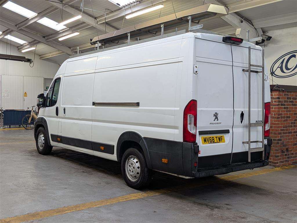 <p>2018 PEUGEOT BOXER 435 PRO L4H2 BLUE H</p>