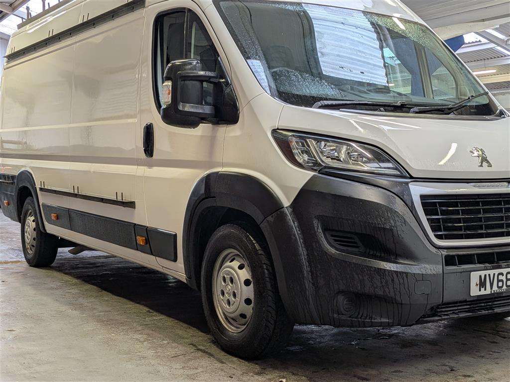 <p>2018 PEUGEOT BOXER 435 PRO L4H2 BLUE H</p>