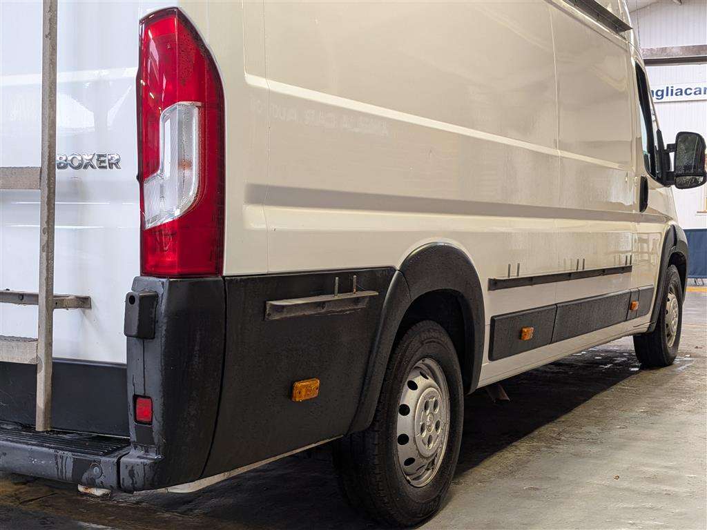 <p>2018 PEUGEOT BOXER 435 PRO L4H2 BLUE H</p>
