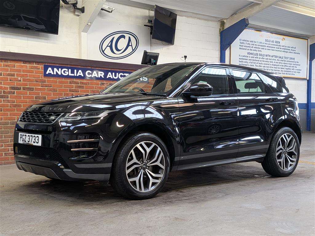 <p>2020 LAND ROVER RANGE ROVER EVOQUE R-DYN</p>