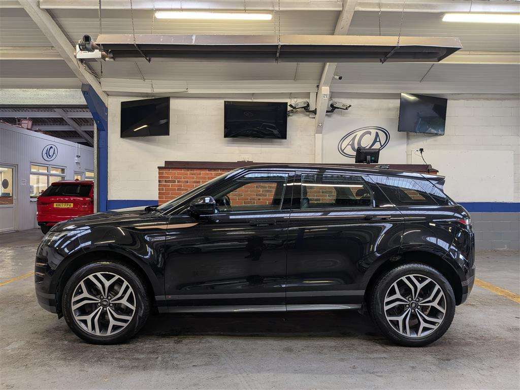 <p>2020 LAND ROVER RANGE ROVER EVOQUE R-DYN</p>