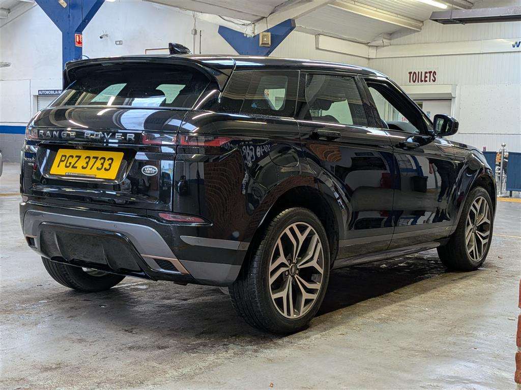 <p>2020 LAND ROVER RANGE ROVER EVOQUE R-DYN</p>