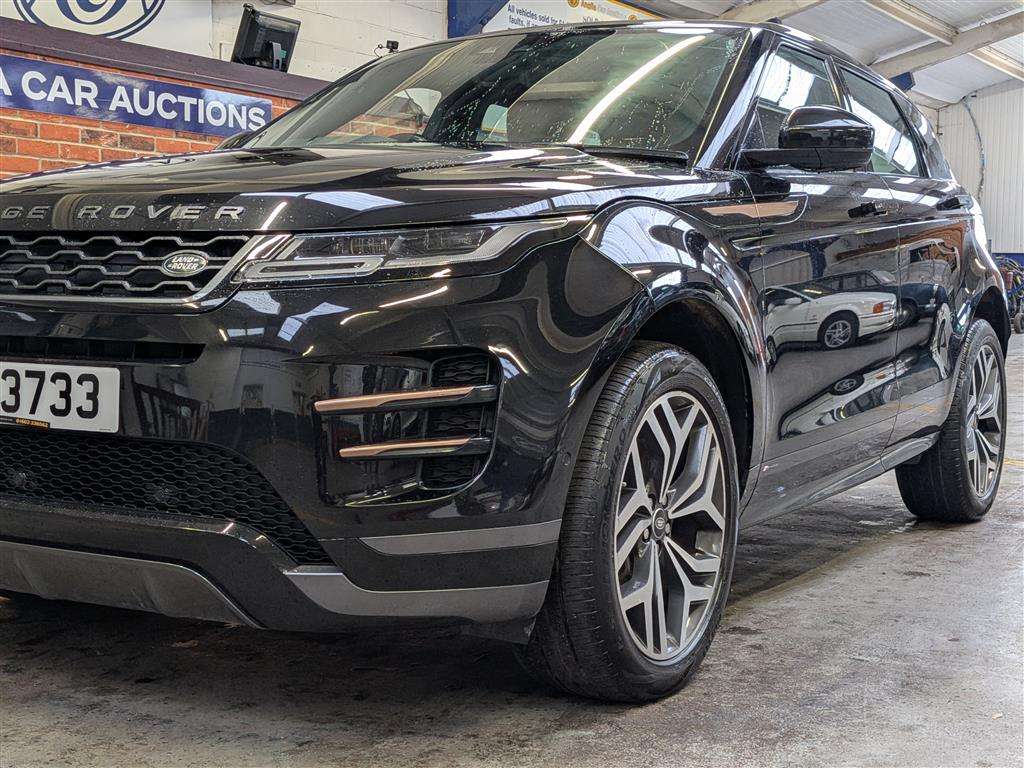 <p>2020 LAND ROVER RANGE ROVER EVOQUE R-DYN</p>