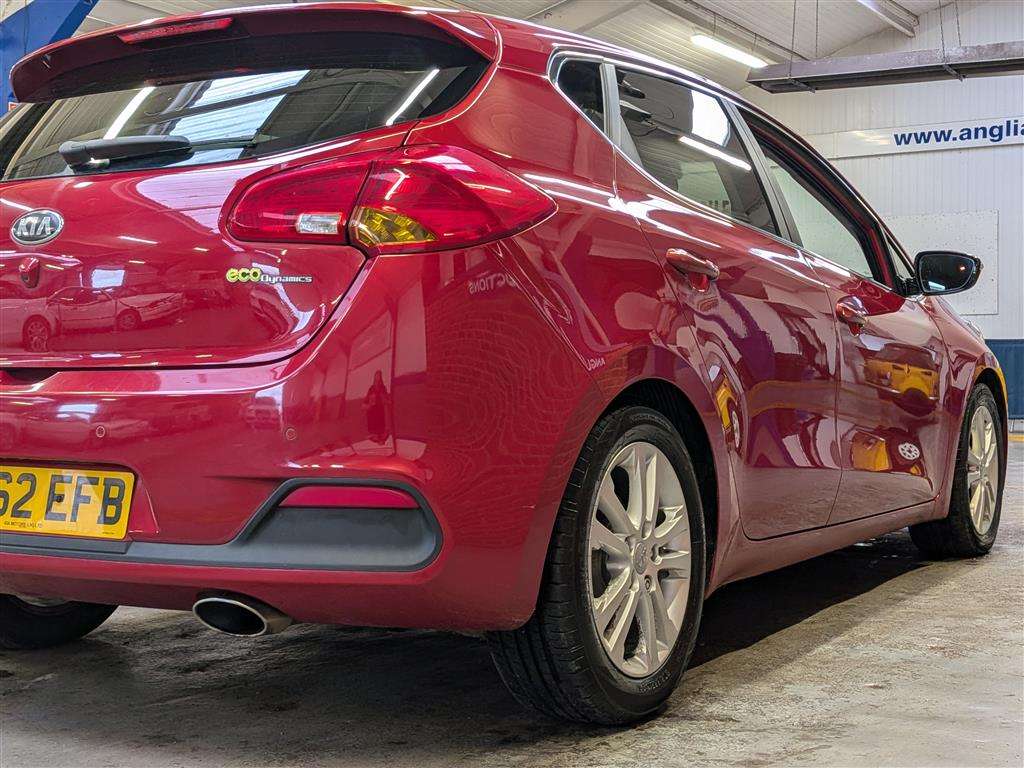 <p>2012 KIA CEED 3 ECODYNAMICS CRDI</p>
