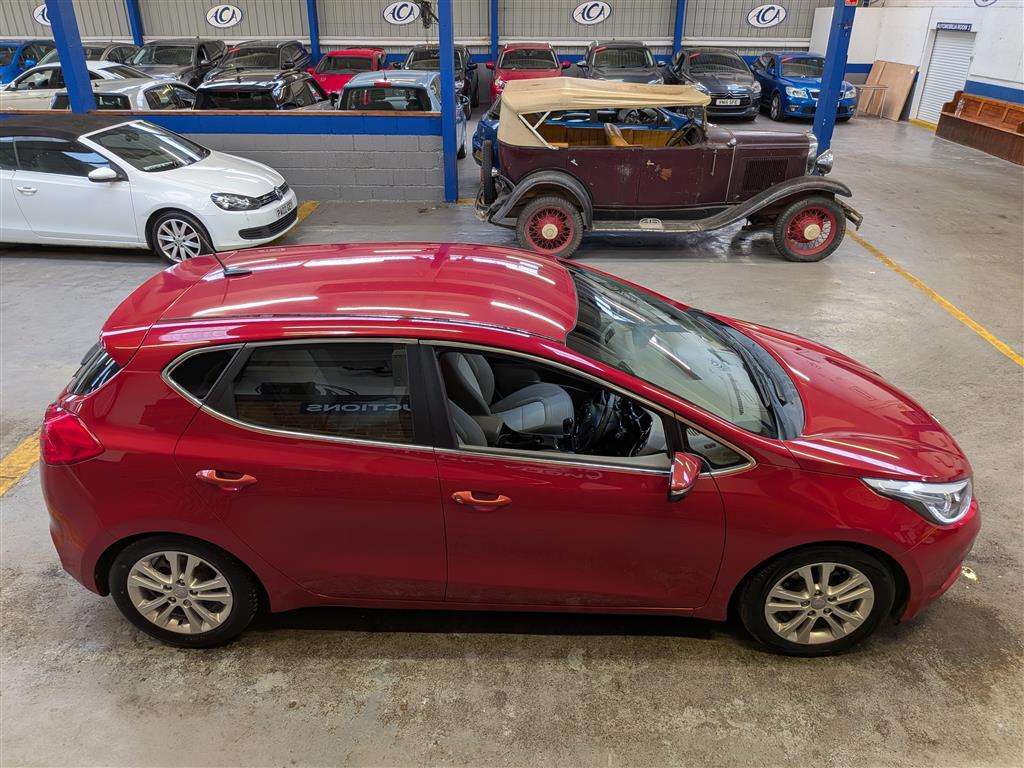 <p>2012 KIA CEED 3 ECODYNAMICS CRDI</p>
