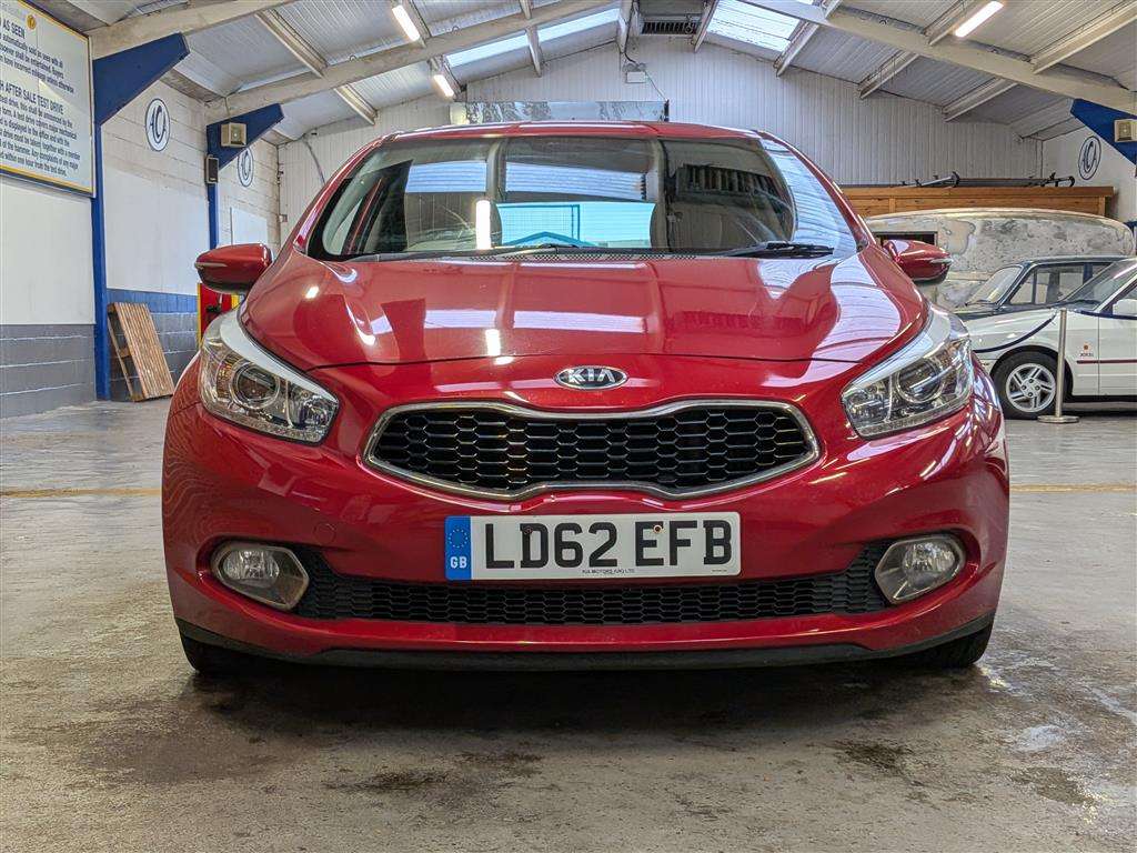 <p>2012 KIA CEED 3 ECODYNAMICS CRDI</p>