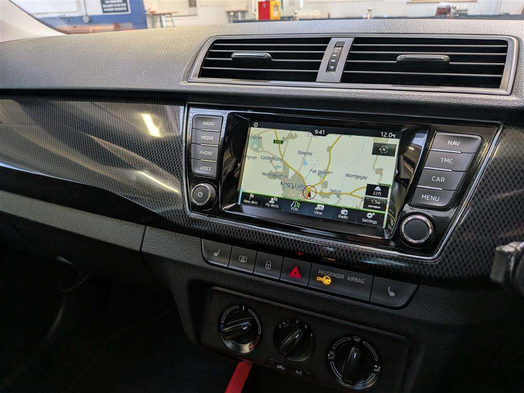 <p>2016 SKODA FABIA MONTE CARLO TSI</p>