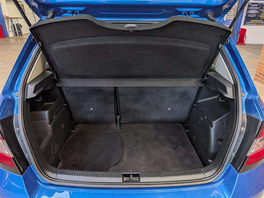 <p>2016 SKODA FABIA MONTE CARLO TSI</p>