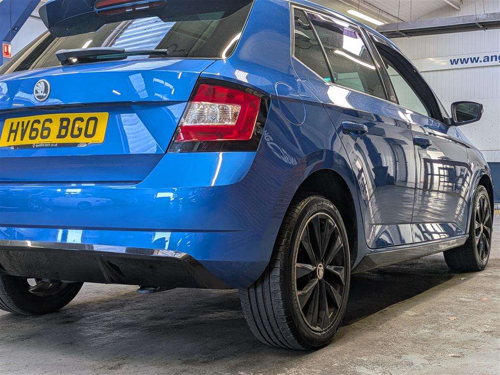 <p>2016 SKODA FABIA MONTE CARLO TSI</p>