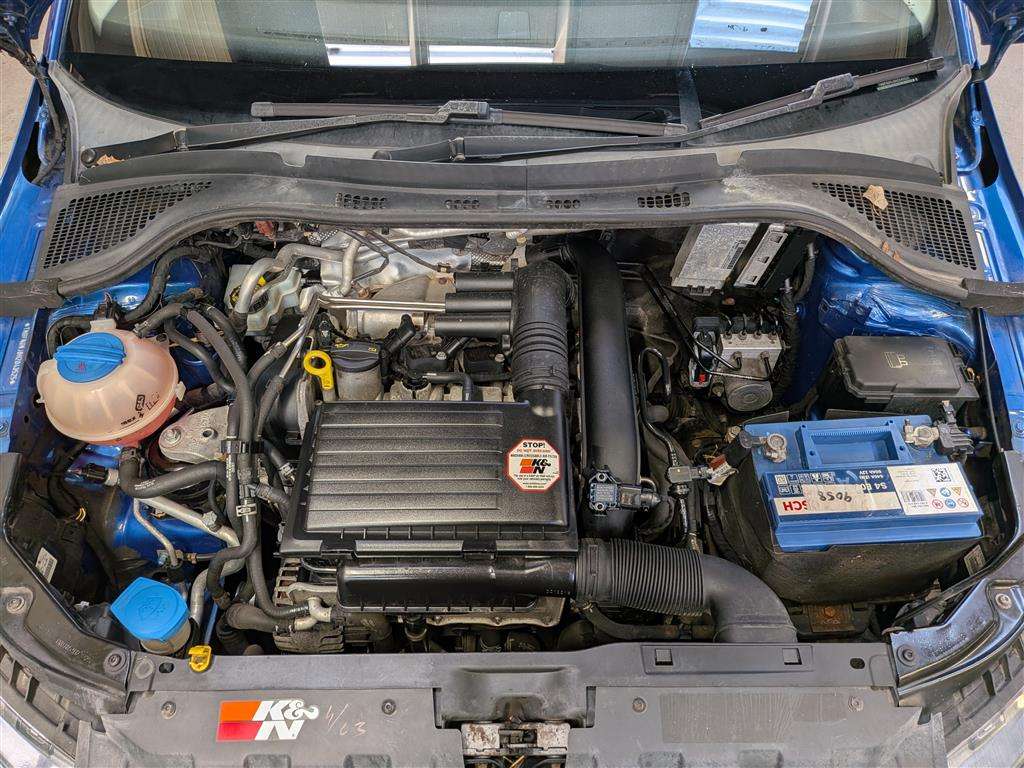 <p>2016 SKODA FABIA MONTE CARLO TSI</p>