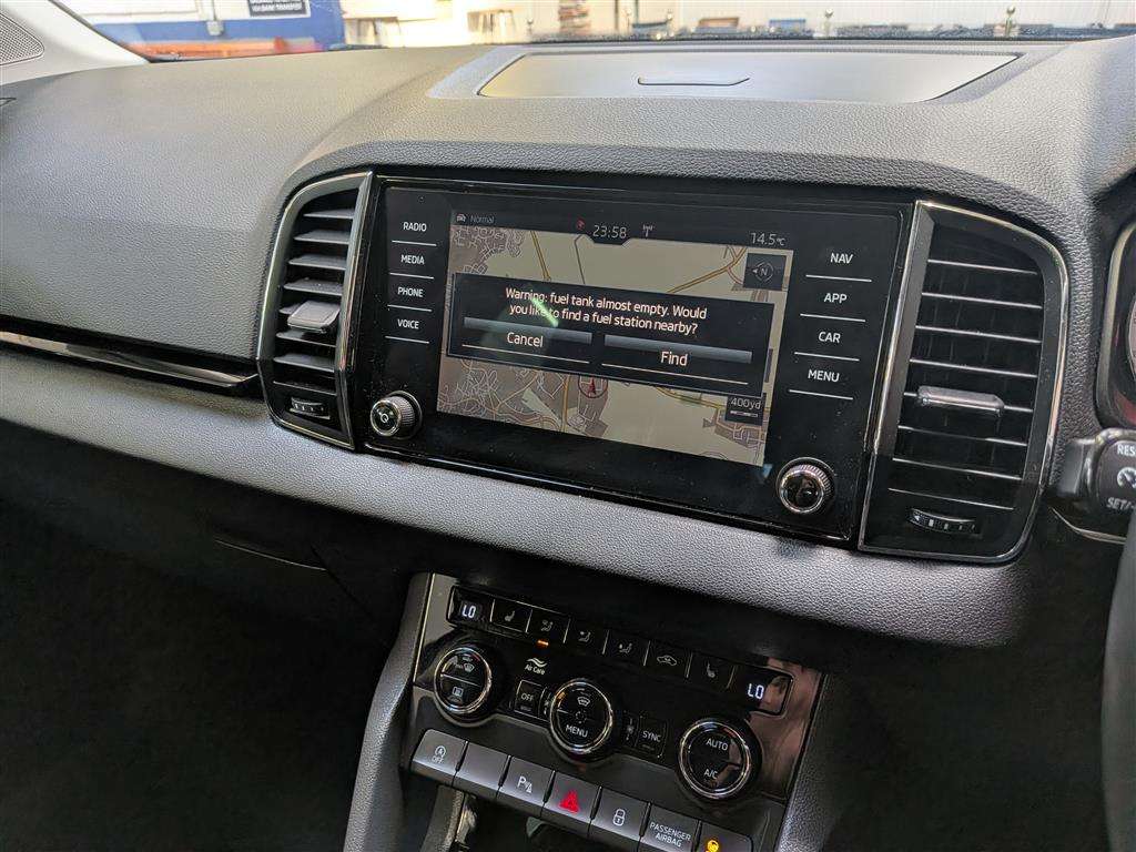 <p>2020 SKODA KAROQ SE L TDI S-A</p>