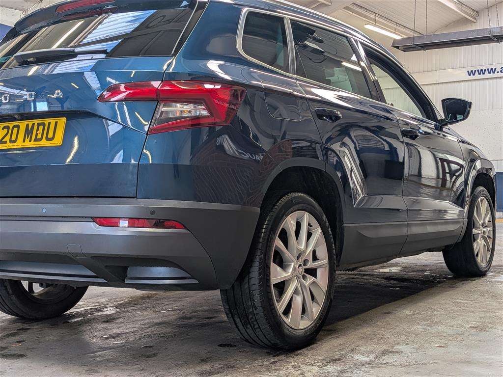 <p>2020 SKODA KAROQ SE L TDI S-A</p>