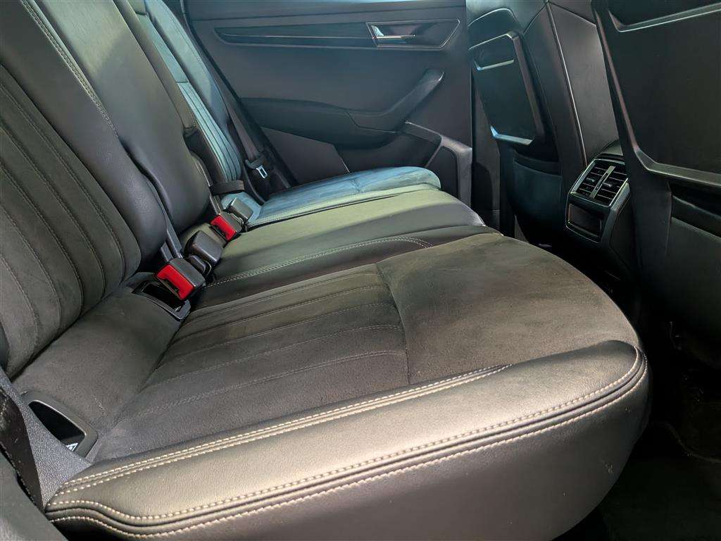 <p>2020 SKODA KAROQ SE L TDI S-A</p>